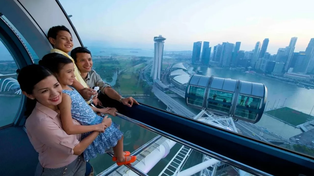 Why does Singapore attract so many tourists?
